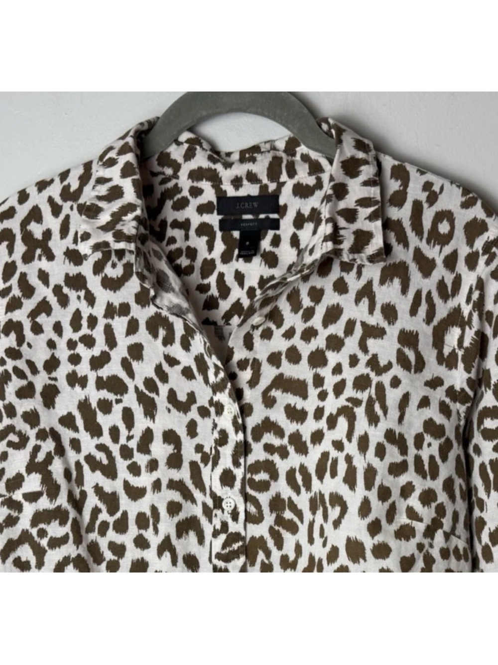 J. Crew Perfect Shirt Size 8 Long Sleeves Linen Cotton Blend Neutral Leopard - Picture 3 of 6